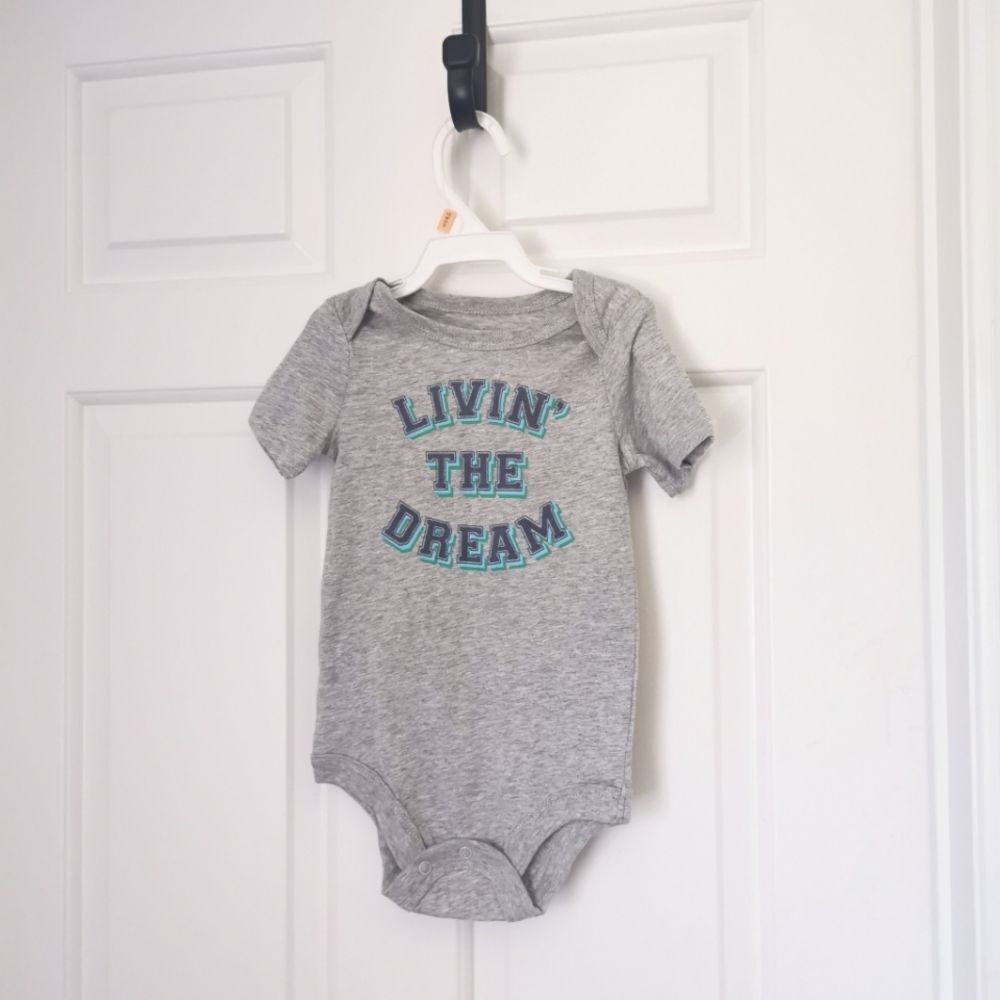 5/$10 George boys onesie size 6-12 m